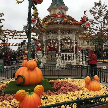 F&b's Garden 10 Min Disneyland Paris Holiday home Montry